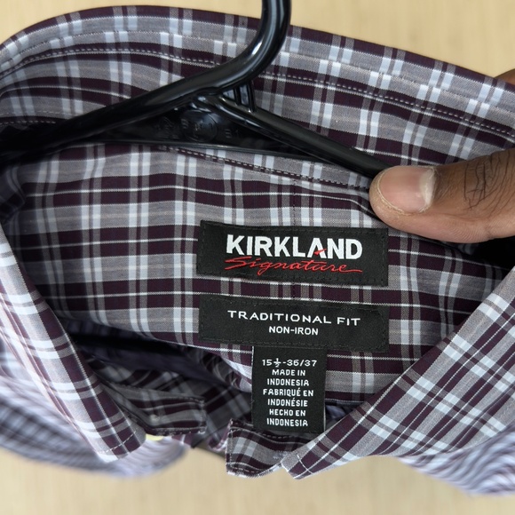 Kirkland Signature Traditional Fit Button up Shirt - Picture 5 of 6